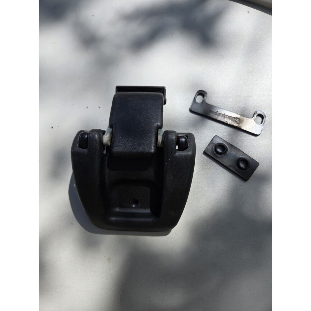 1998 - 2004 Nissan Frontier Sunroof Latch Handle OEM 91700-3S00A B1